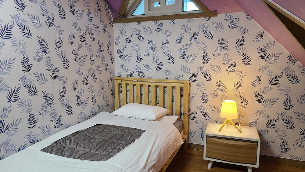 Pine House (Type A) photo 2