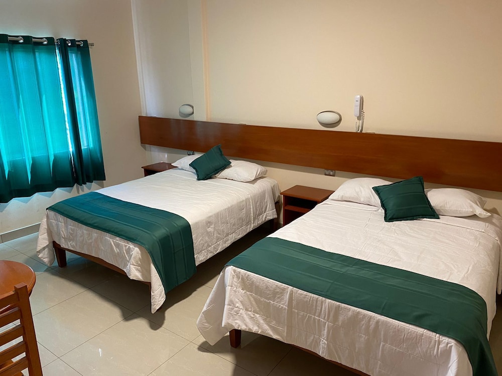 Family Room, 2 Double Beds, Air conditioning, City View photo 2