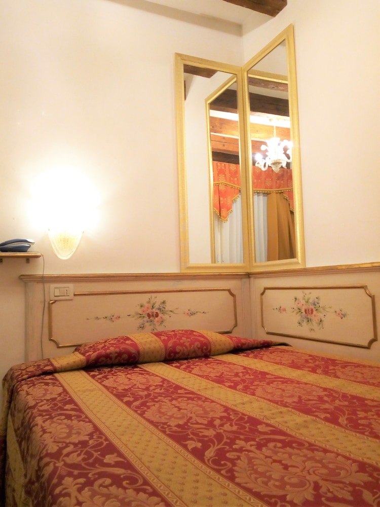 Double Room Single Use photo 3