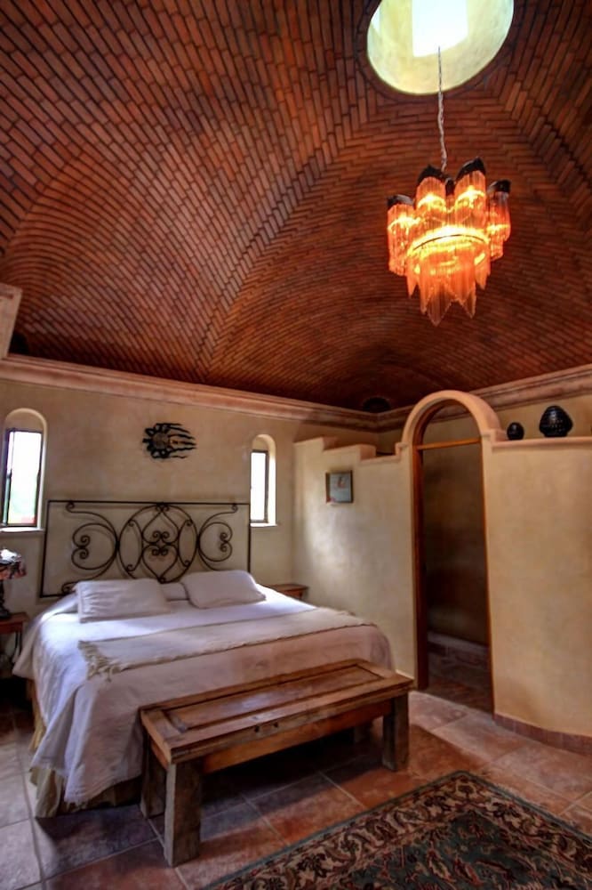 Standard Double Room, 1 King Bed