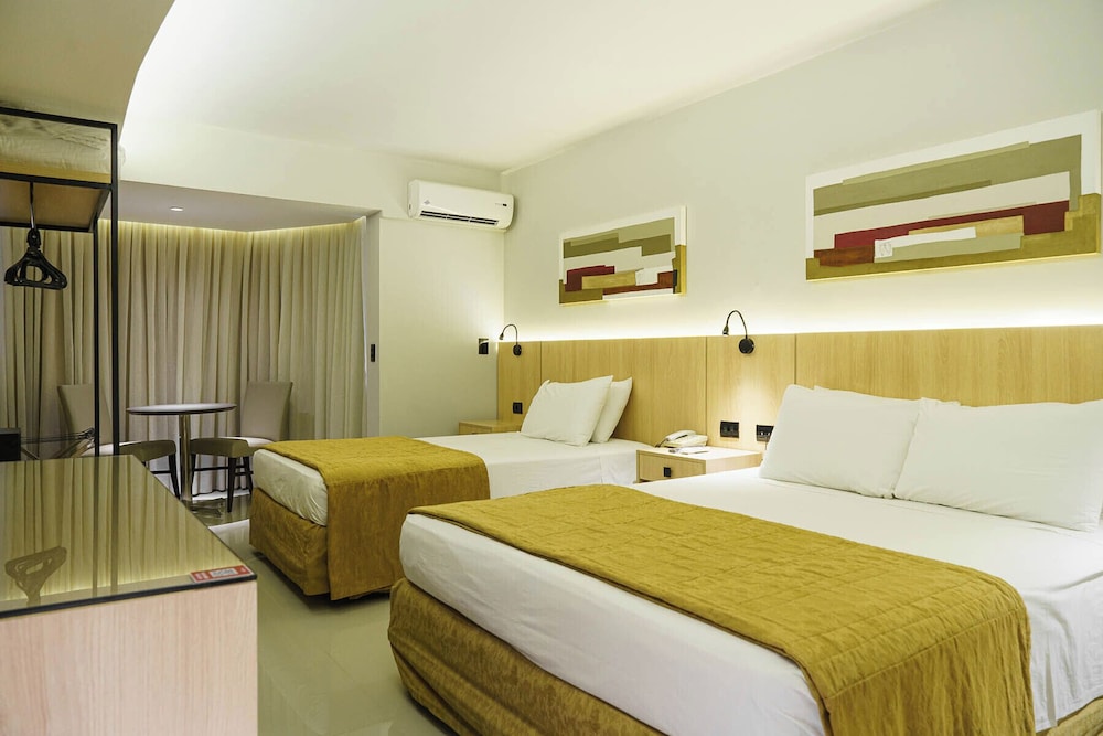 Luxury Triple Room - Photo 2