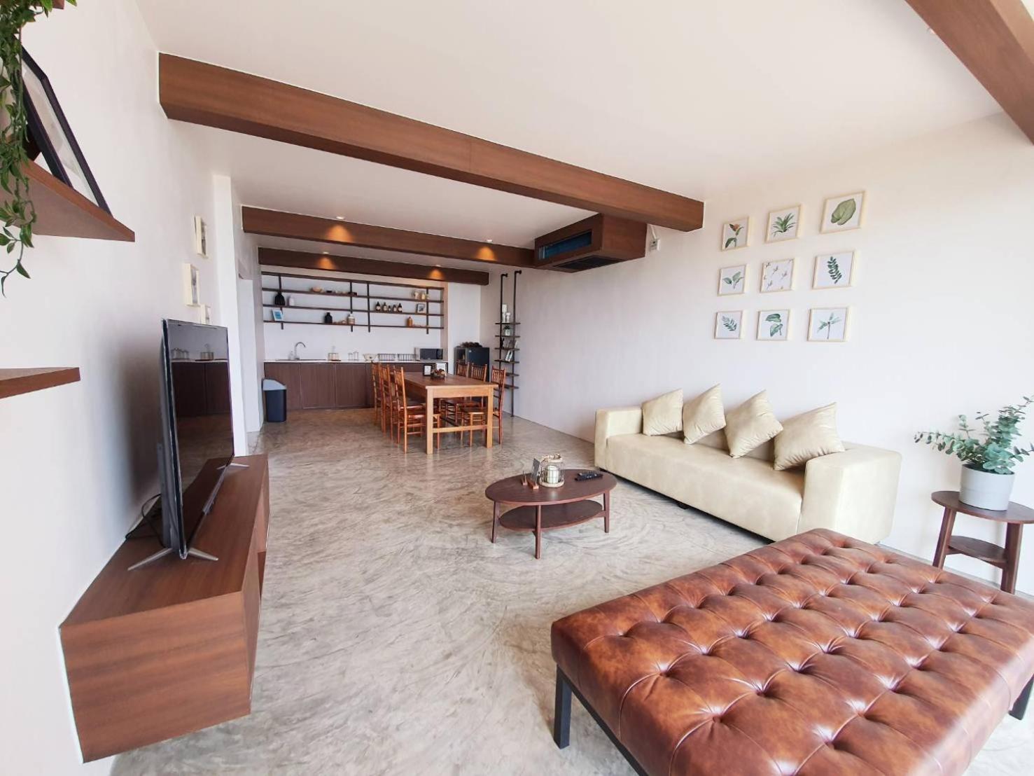 Deluxe Family Room - Photo 18