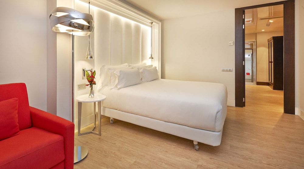 Junior Suite (Extra Bed 3 Adults)