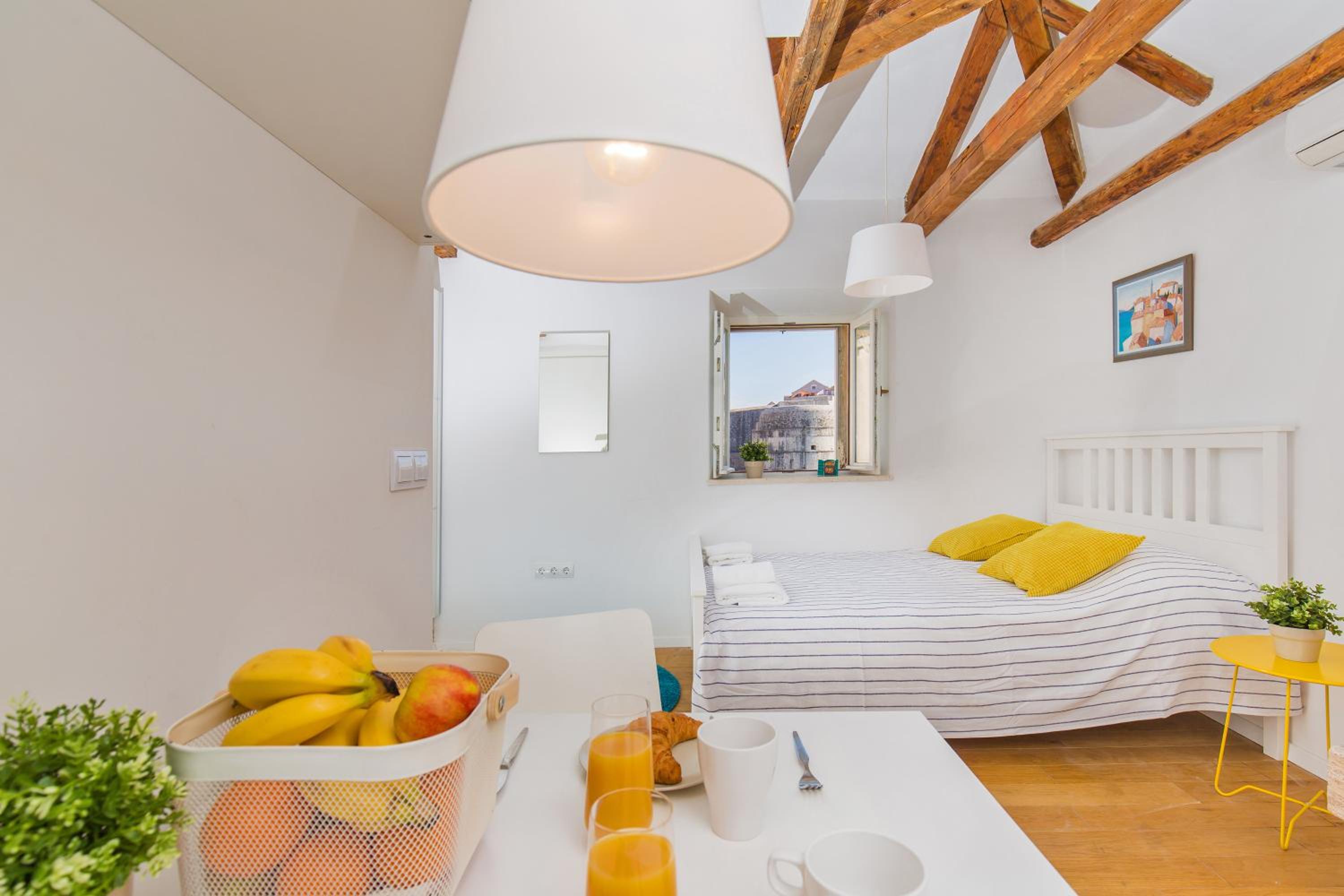 Studio Apartment with Sea View