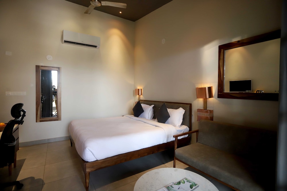 Deluxe Room - Photo 4
