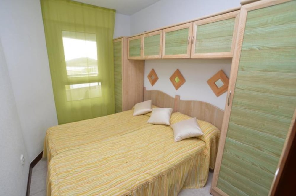 Apartamento Familiar, 2 Habitaciones, Vistas a la Piscina