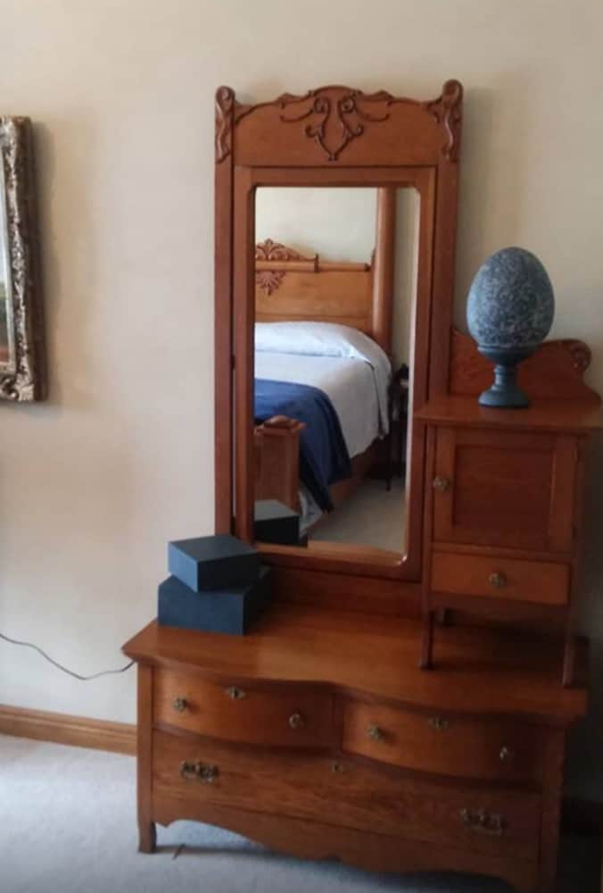 Oak Room photo 2