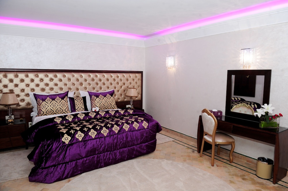Deluxe Suite - Photo 1