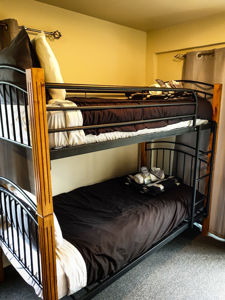 Family Quadruple Room photo 2