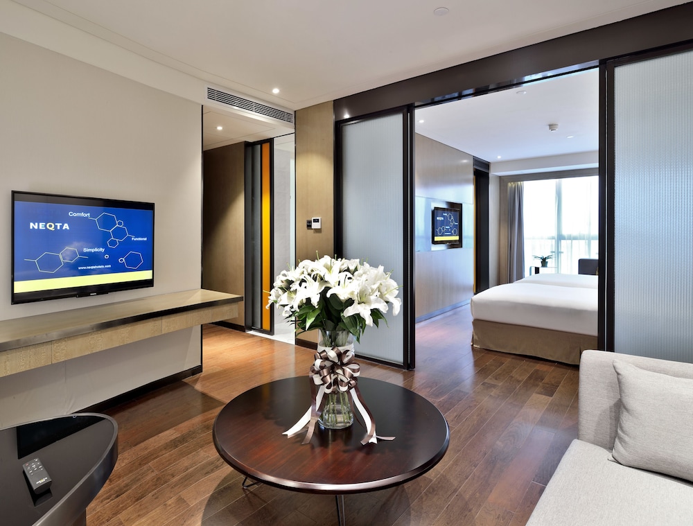 Deluxe Suite, Multiple Beds