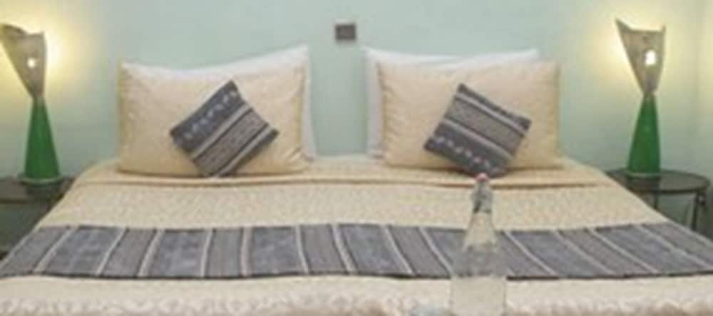 Room (Meknes)