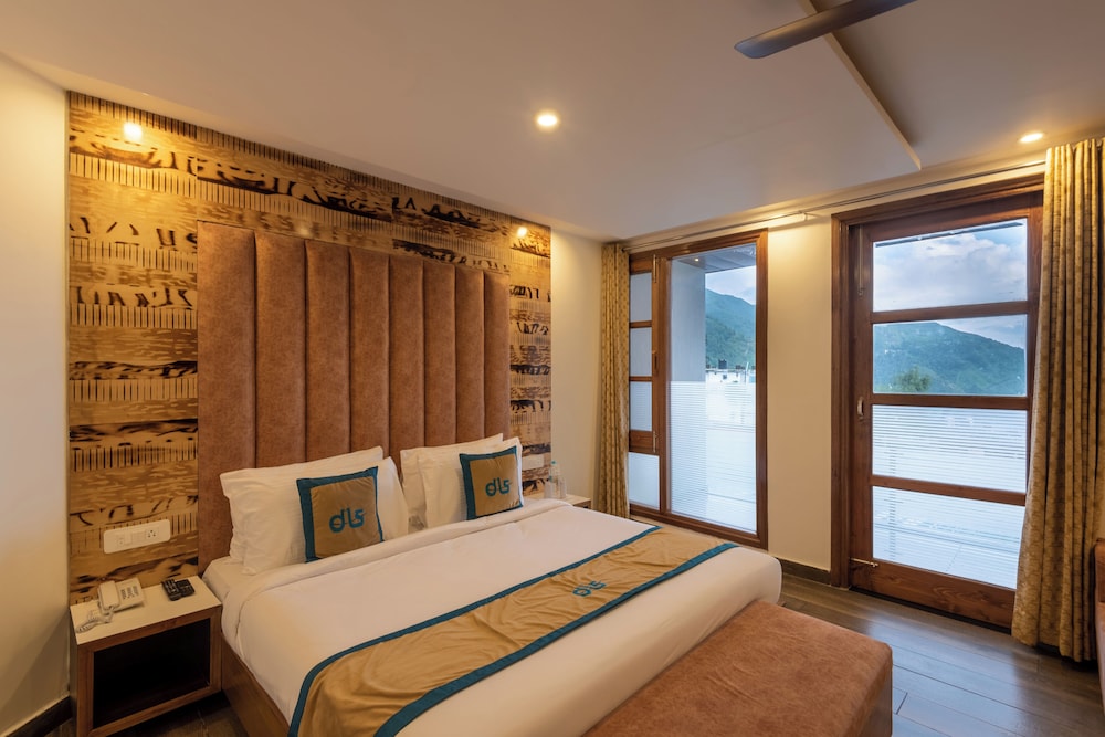 Premium Room - Photo 8