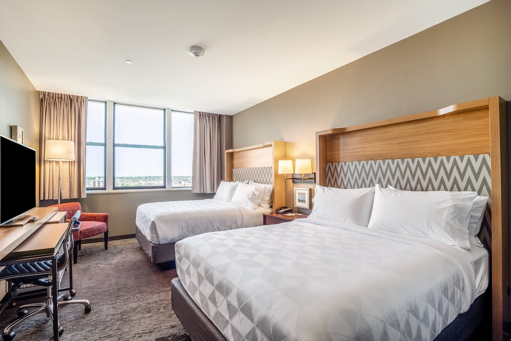 Standard Room, 2 Queen Beds, City View - Photo 3