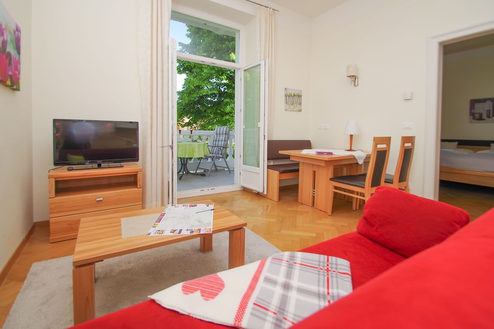 Superior Condo, 1 King Bed with Sofa bed, Balcony, Garden View (Harmonie)
