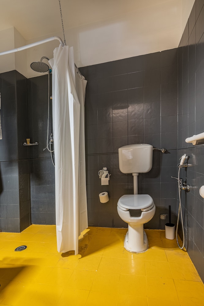 Economy Double Room, Accessible photo 3