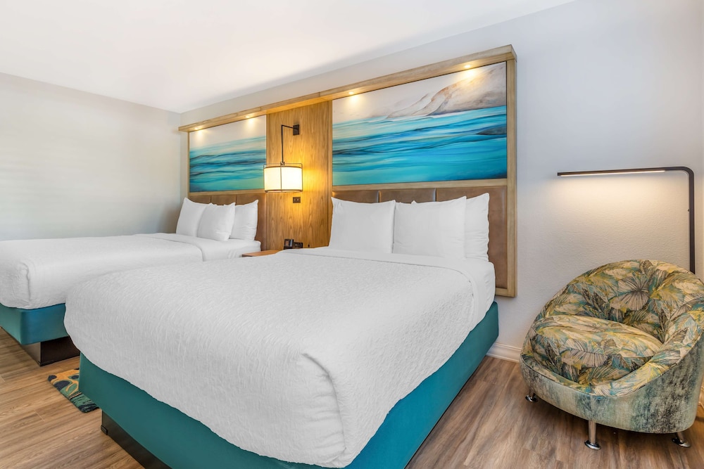 Standard Room, 2 Queen Beds, Non Smoking, Refrigerator & Microwave - Photo 1