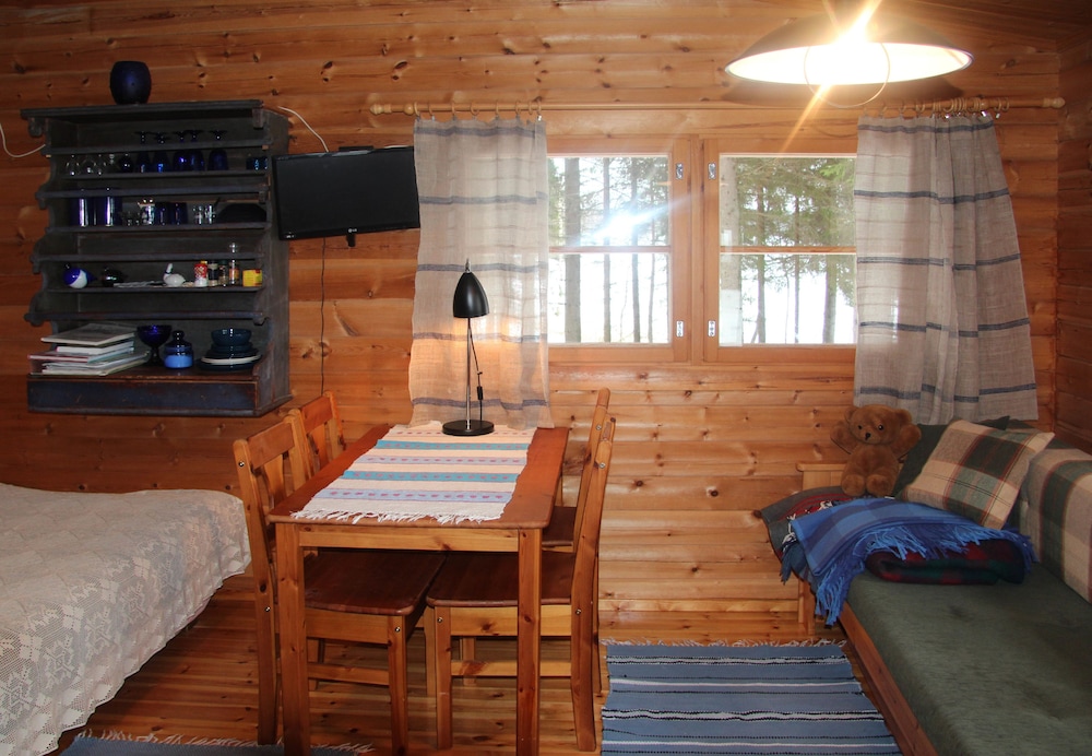 Economy Cabin, Sauna, Lakeside photo 2