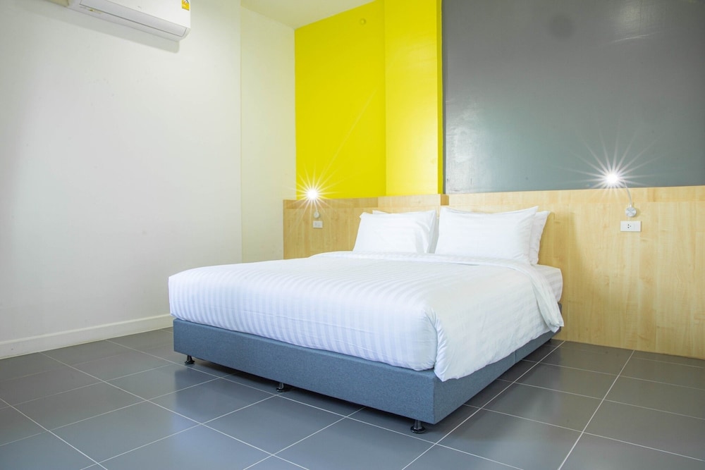 Standard Double Room, 1 King Bed - Photo 1