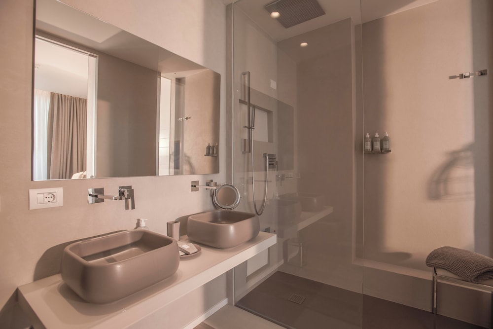 Deluxe Suite, Multiple Beds, Sea View (Oriente), photo 6