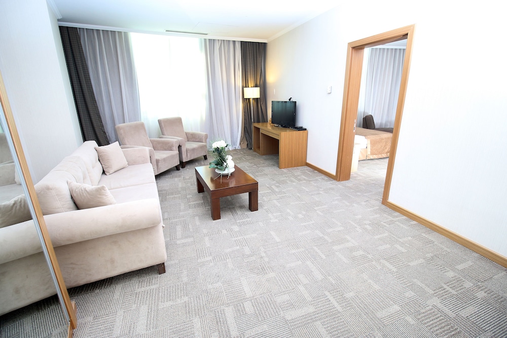 Standard Triple Room, 3 Twin Beds photo 1