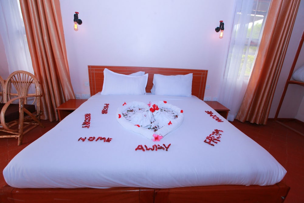 Classic Double or Twin Room, Garden View