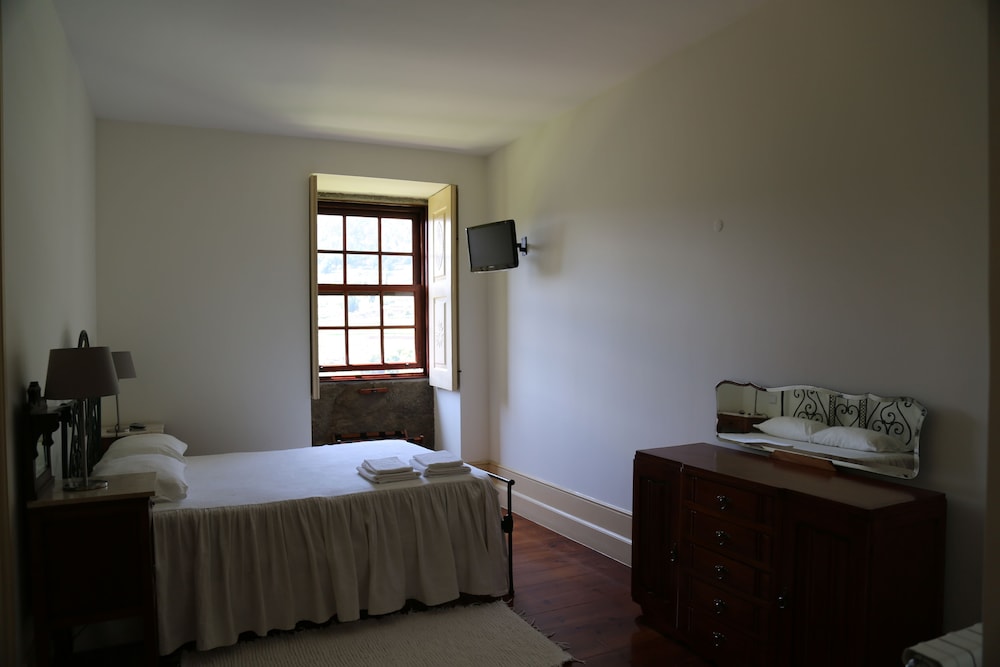 Standard Double Room, 1 Double Bed, Non Smoking, Private Bathroom photo 3