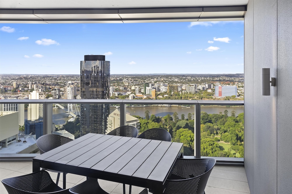3 Bedroom River View Suite