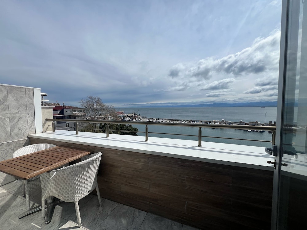 Standard Double Room, Balcony, Sea View photo 3