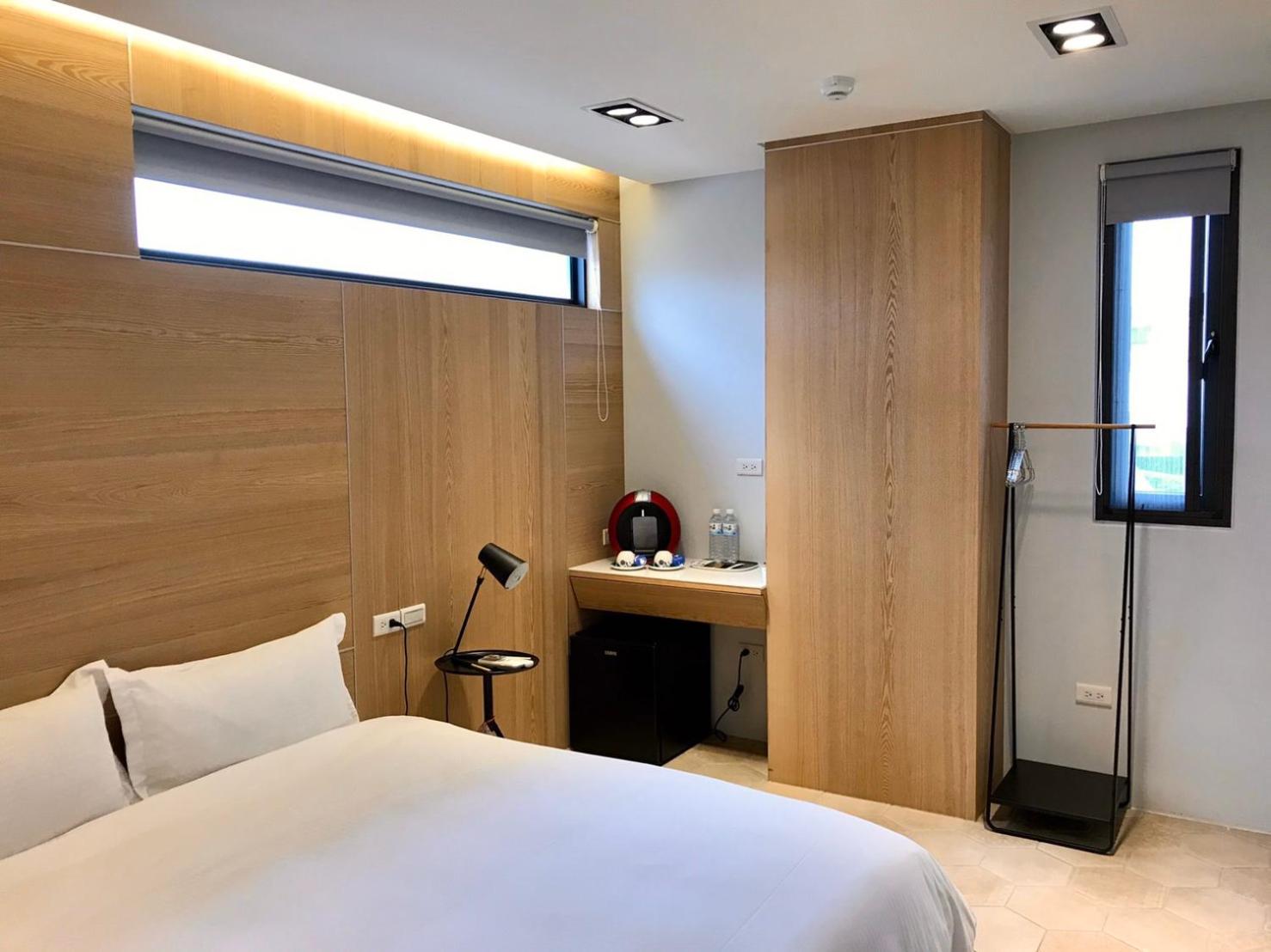 Deluxe Double Room with Bath photo 3