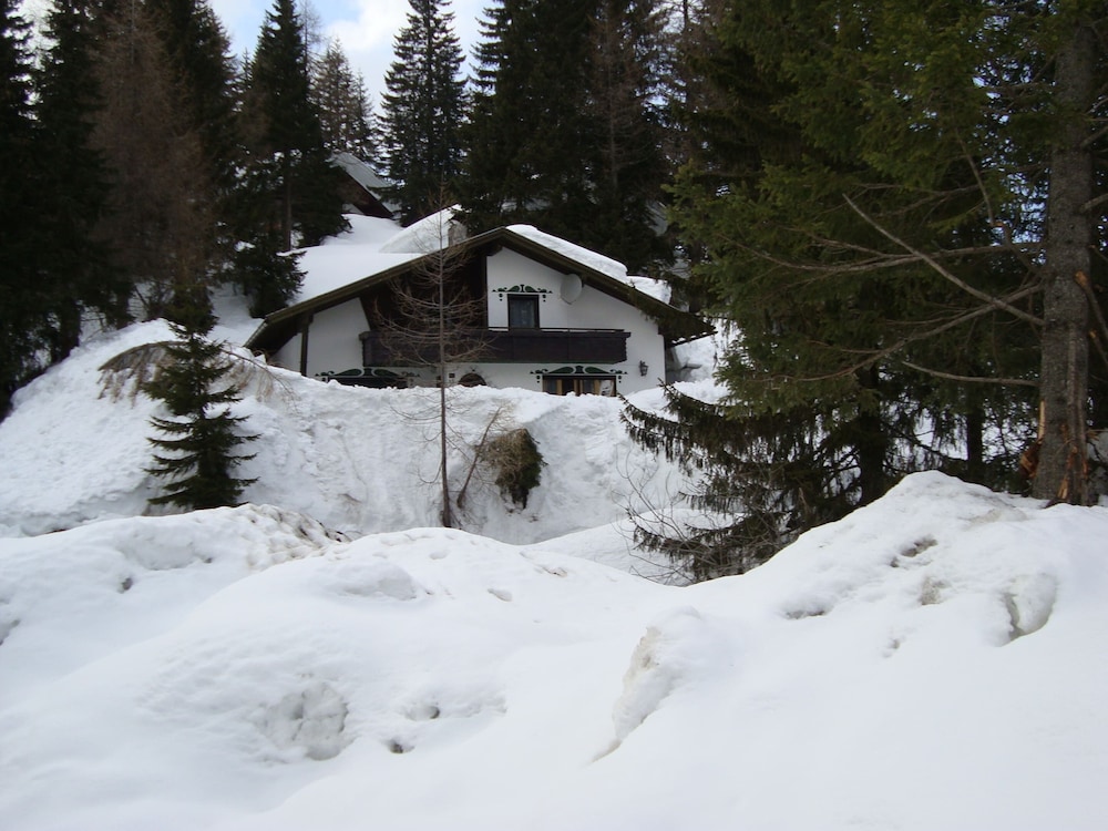 Chalet photo 1