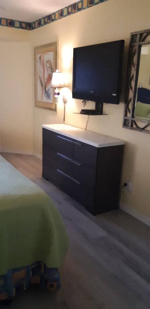Condo, 1 Bedroom, Balcony, Oceanfront (703)