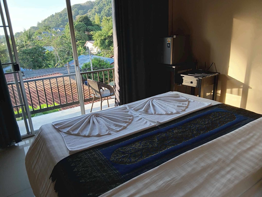 Deluxe Double Room, Balcony, Mountain View - Photo 1