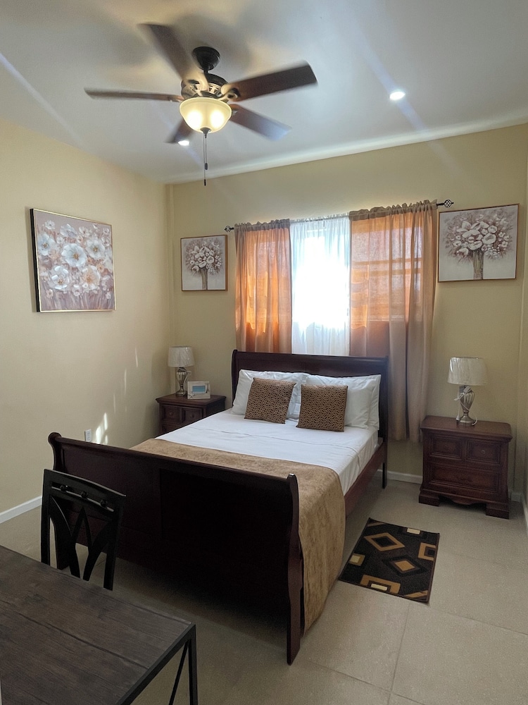 Standard Room - Photo 1