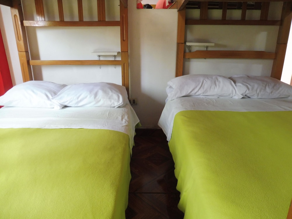 Deluxe Shared Dormitory, Mixed Dorm, Private Bathroom photo 3