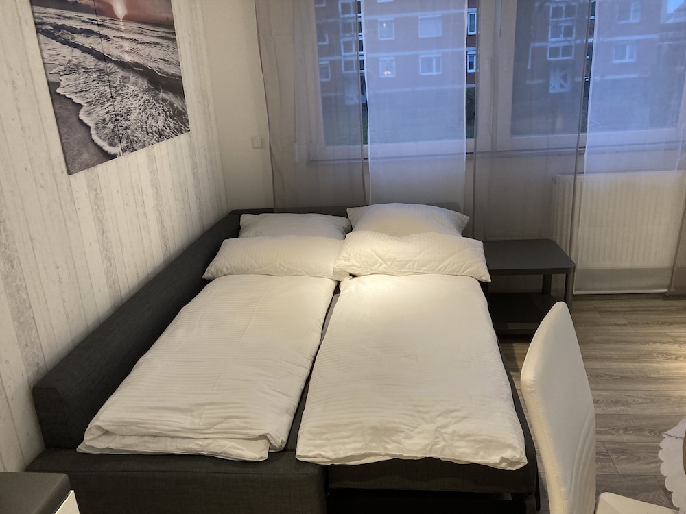 Superior Apartment, Private Bathroom, Garden View (Zimmer 102) - Photo 4