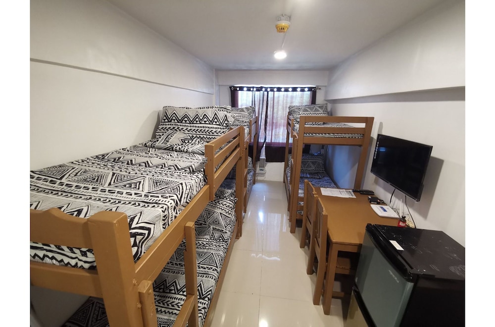 Upper Bunk in 6-Bed Female Dorm photo 3