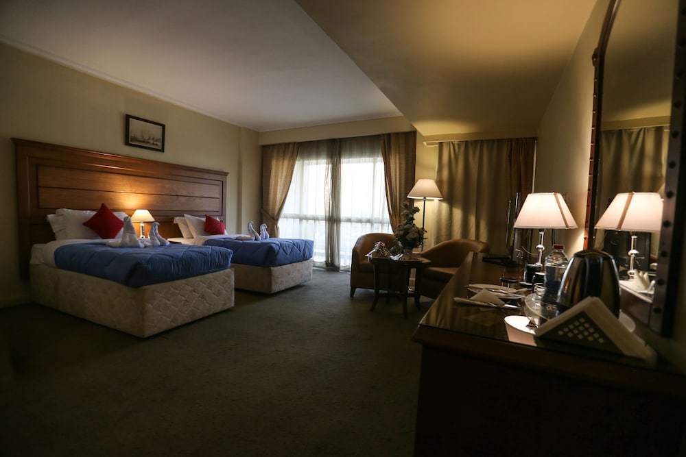 Superior Double or Twin Room photo 3