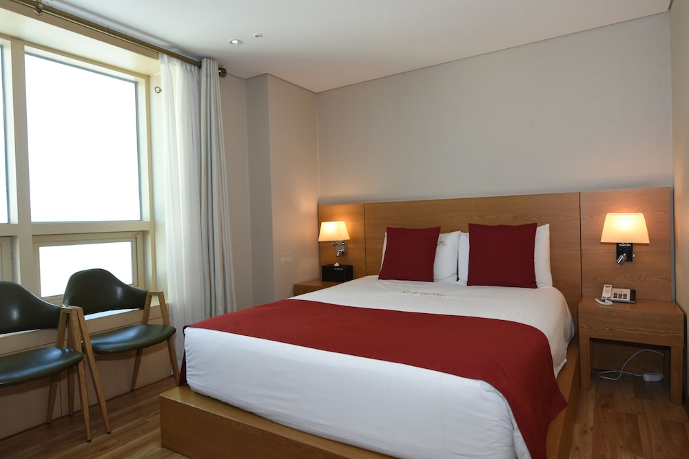 Standard Room, City View photo 1