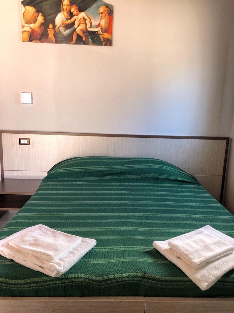 Economy Double Room - Photo 2