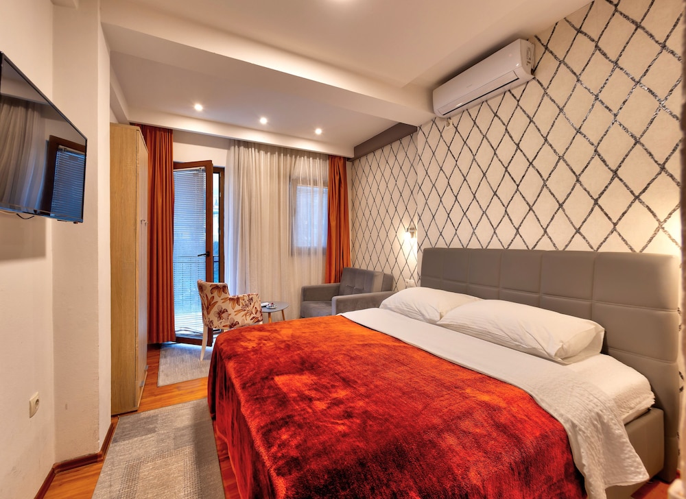 Double room with extra bed , balcony with river view