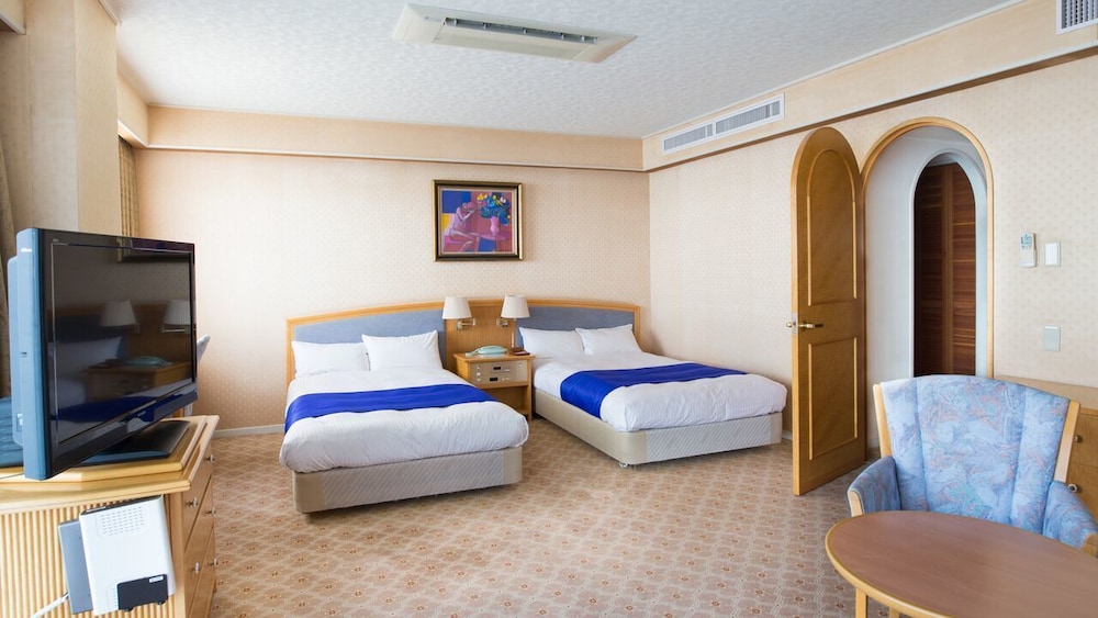 Deluxe Twin Room, 2 Double Beds, Non Smoking photo 2