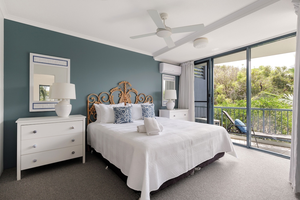 Off-Site - Tropical Tree Views - Central Sunshine Beach Village