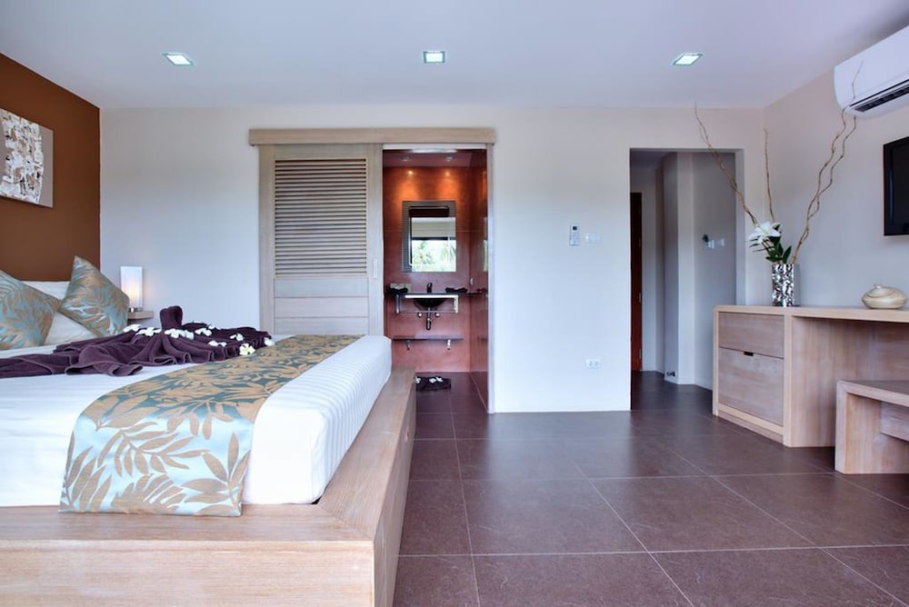 Hill Side Room