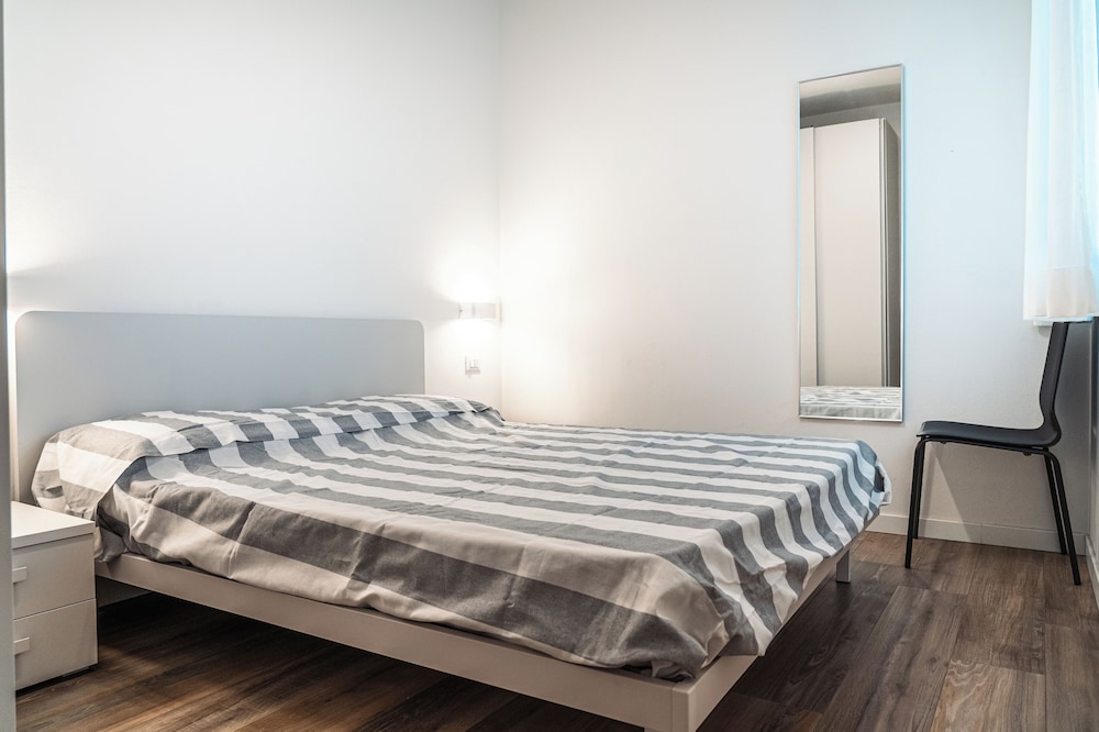 Apartment, 2 Bedrooms, Balcony