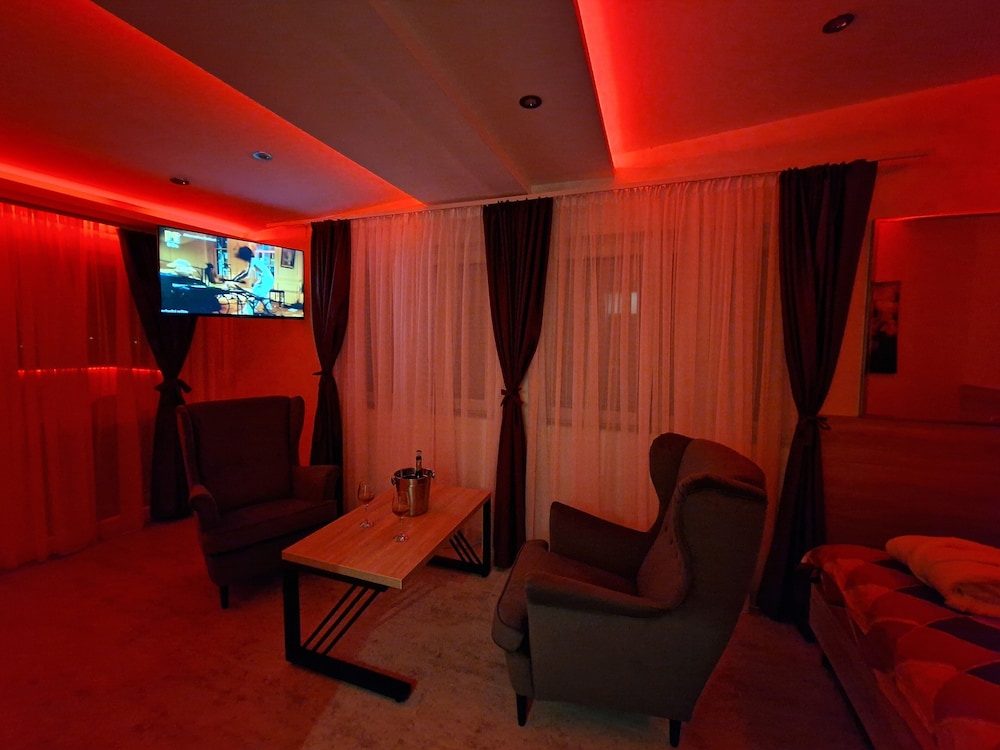 Luxury Studio Suite photo 1