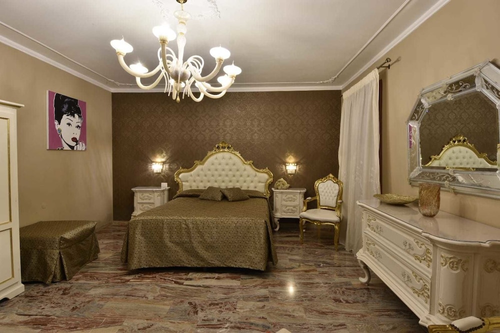 Superior Triple Room, 1 Bedroom, Private Bathroom photo 1