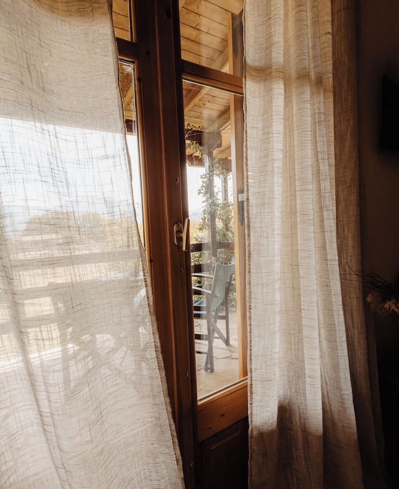 Quadruple Room, Balcony, Mountain View photo 2