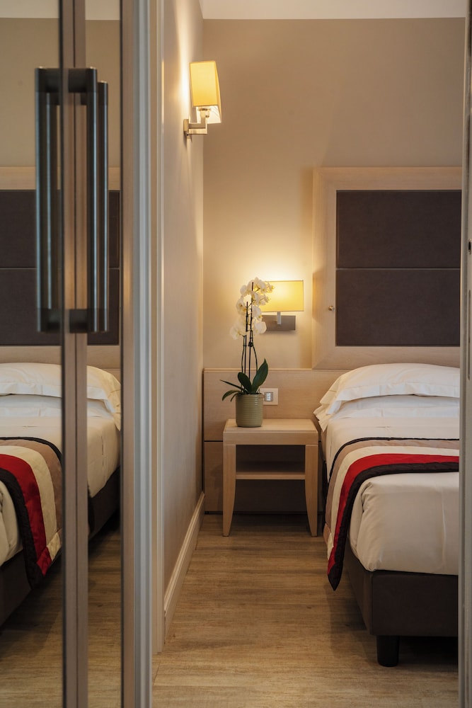 Junior Suite, Garden View (no smoking) photo 3