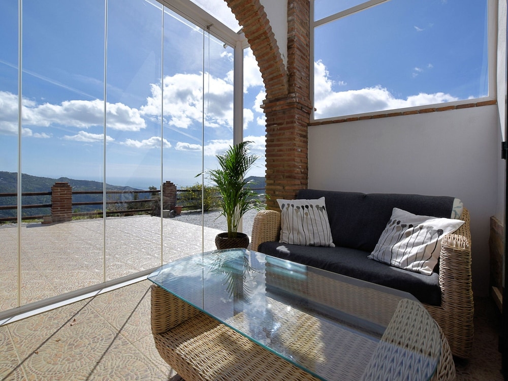 Deluxe Double Room, Patio, Courtyard View