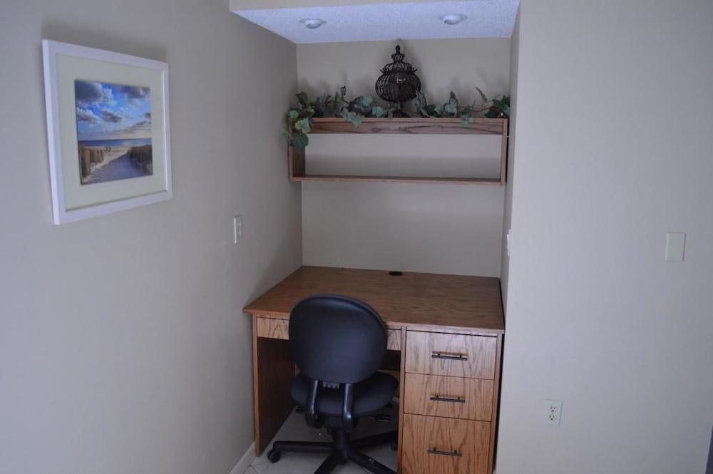 Comfort House, 3 Bedrooms, Pool View